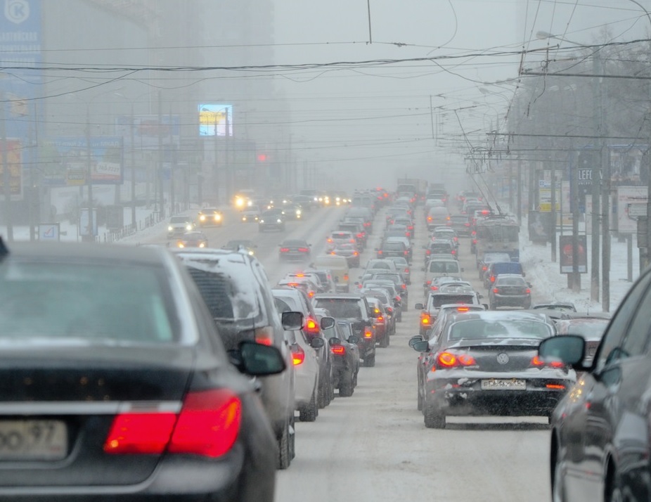 С 4 по 9 января в ряде районов Москвы изменяется схема движения автотранспорта