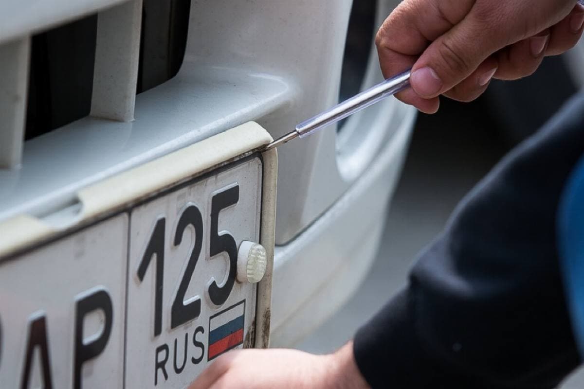 Российские водители нашли очередной способ не платить штрафы