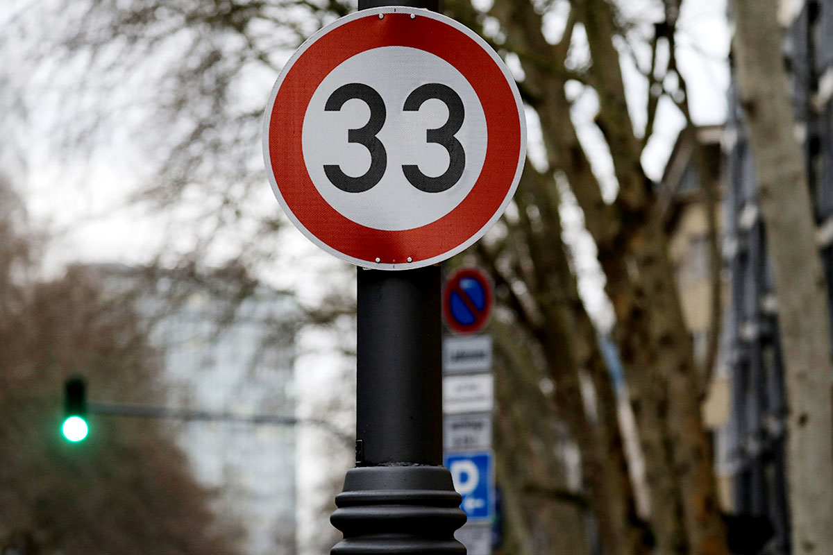 В Москве могут изменить дорожный знак «ограничение максимальной скорости»